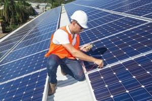 solar installer